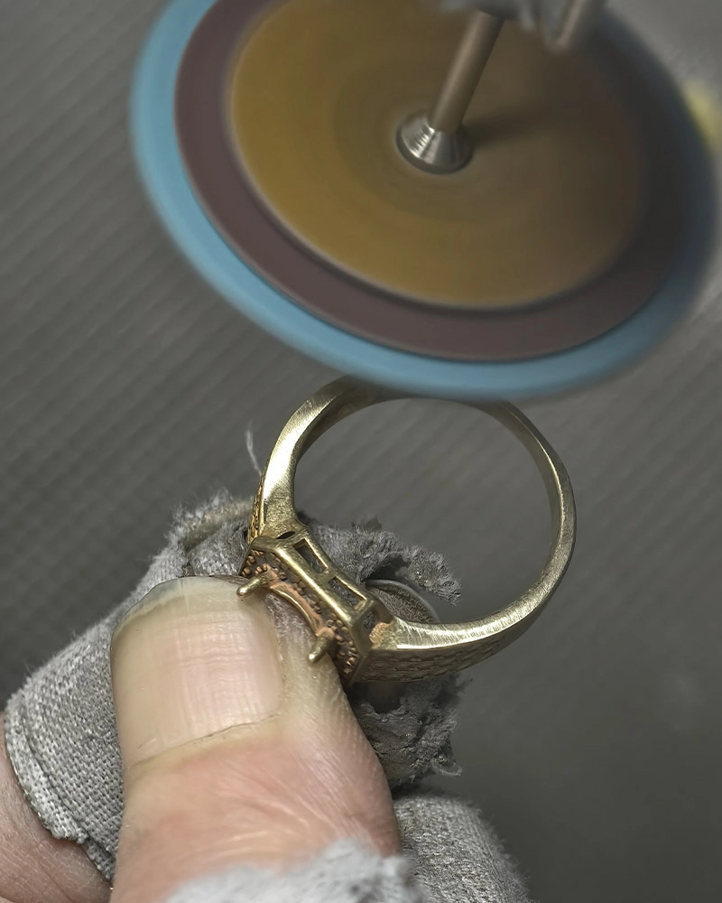 Model Polishing - Zhefan Jewelry