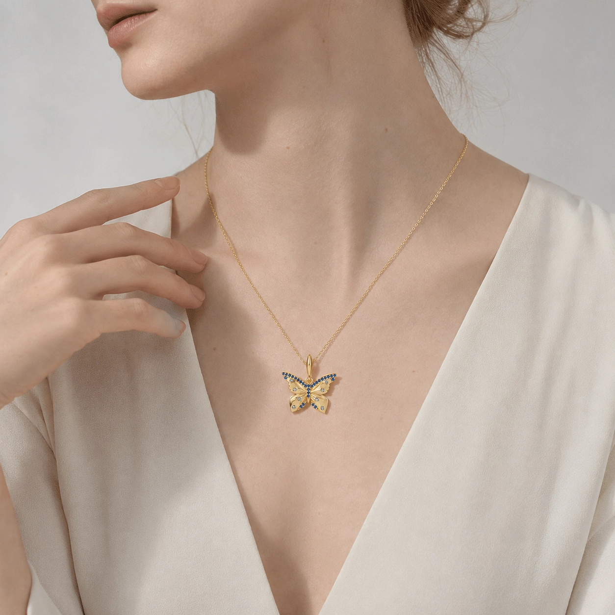private-label-vermeil-gold-butterfly-necklace-wearing - Zhefan Jewelry