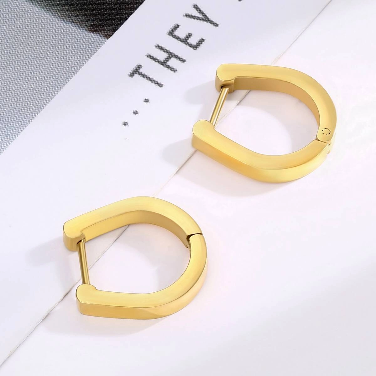 U Shape Geometric Hugggie Earrings-18K Gold 2 - Zhefan Jewelry U Shape Geometric Hugggie Earrings-18K Gold 2 - Zhefan Jewelry