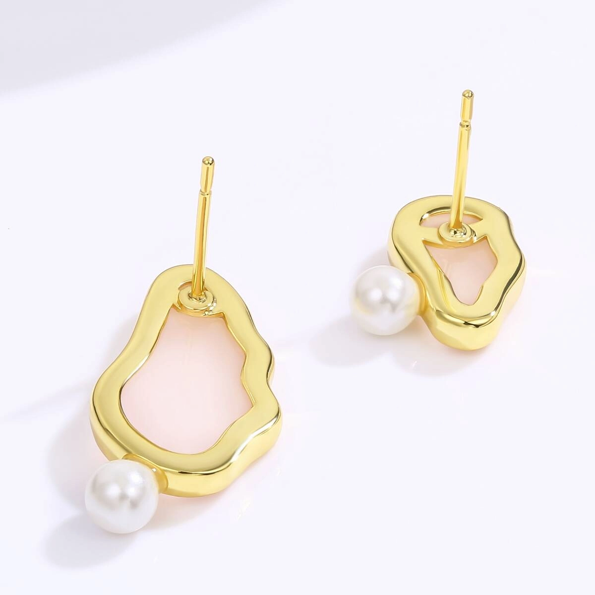Unique Iregular Pearl Stud Earrings 3
